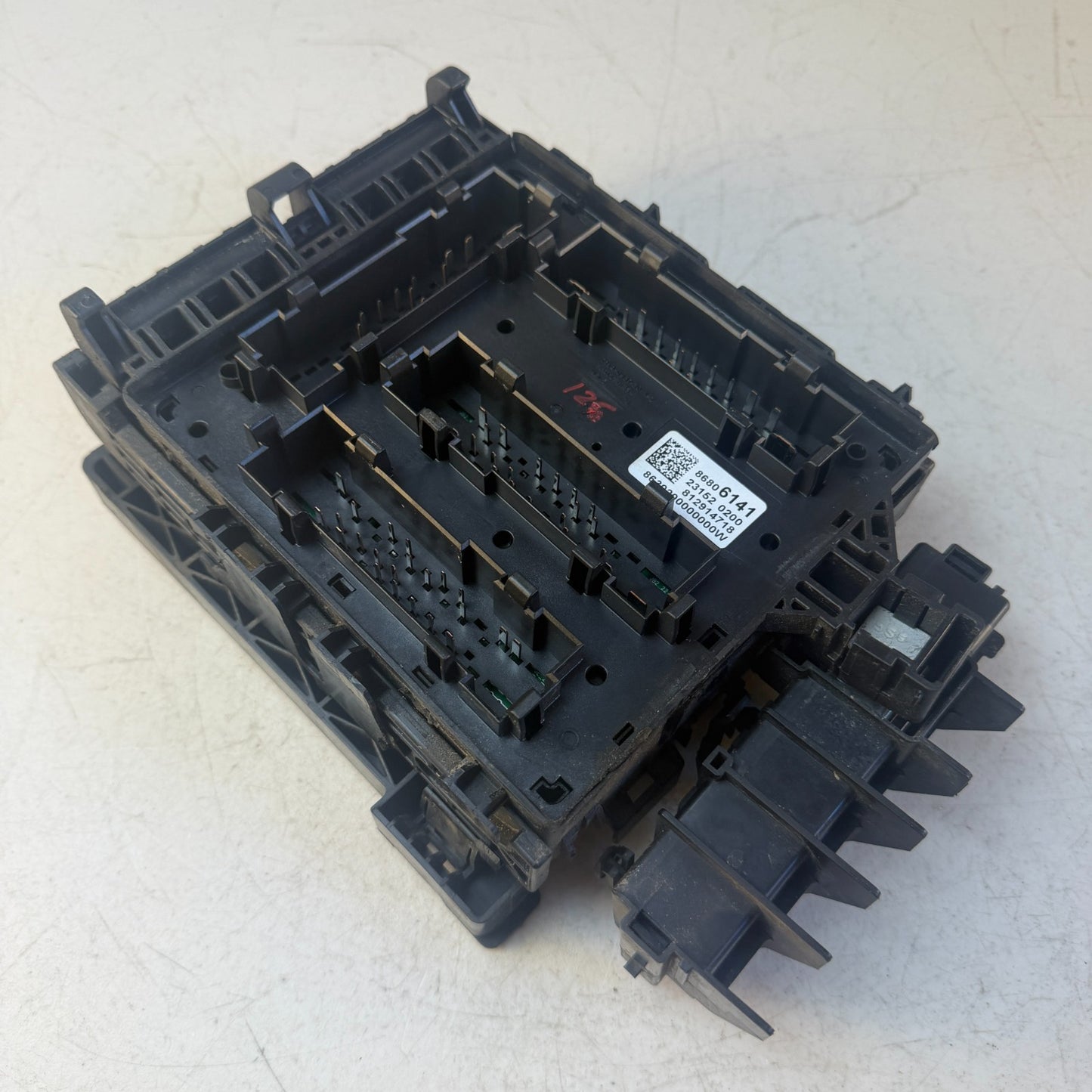 2023 CHEVROLET CAMARO ZL1 6.2L ENGINE BAY JUNCTION FUSE BOX BLOCK 86806141 OEM