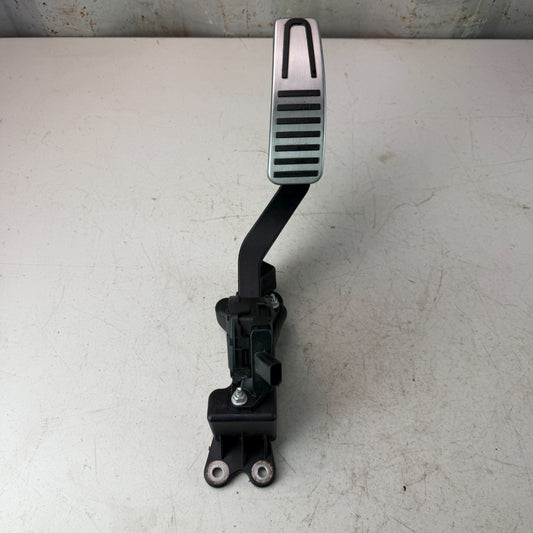 2017-2020 MASERATI LEVANTE GAS PEDAL ACCELERATOR THROTTLE SENSOR 04861714AF OEM