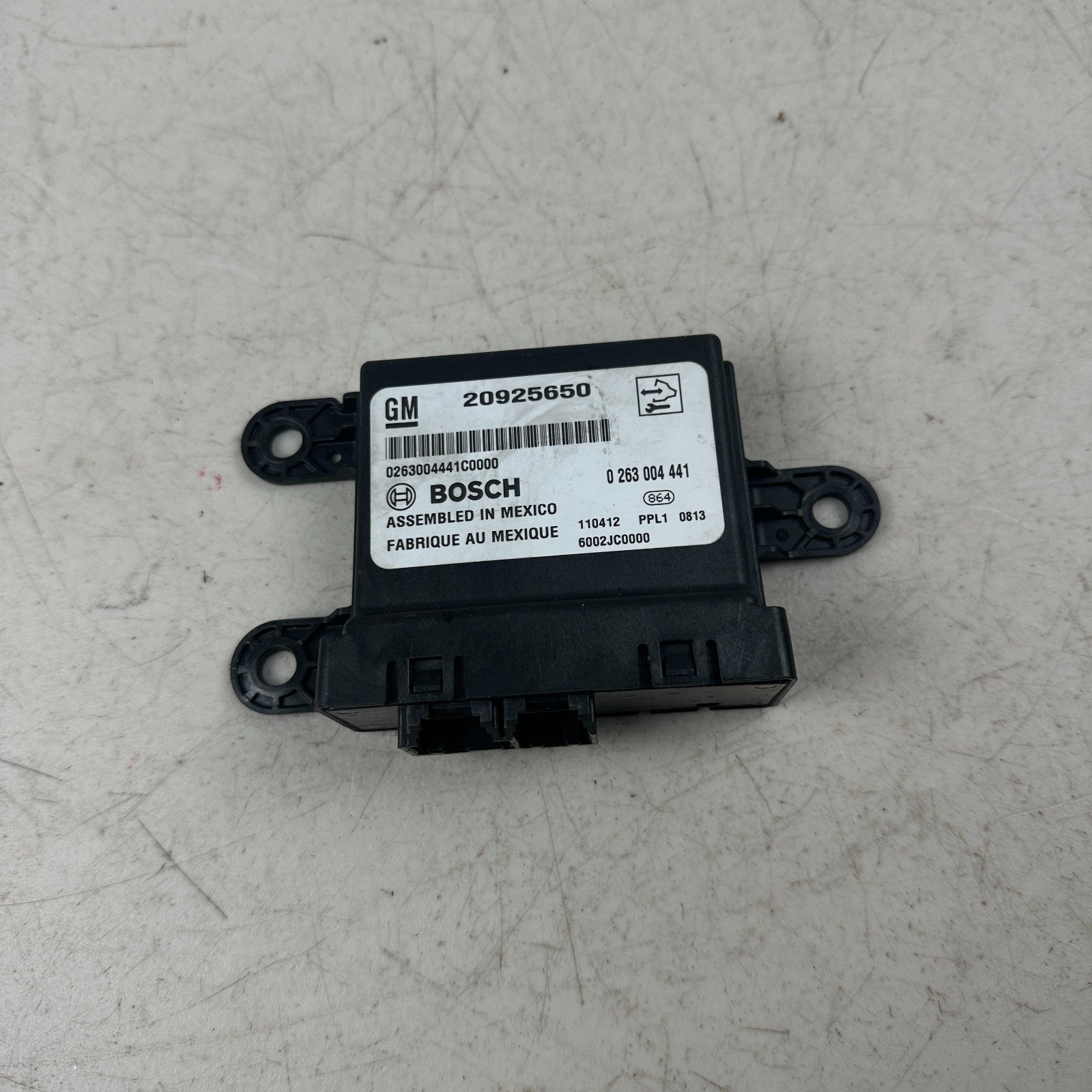 2010-2015 CHEVROLET CAMARO PARK PARKING ASSIST CONTROL MODULE UNIT 20925650 OEM