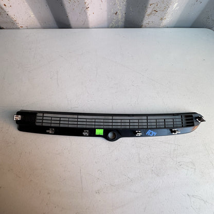 15-19 CHEVY CORVETTE C7 OEM CENTER DASH UPPER DEFROST VENT TRIM OEM GM
