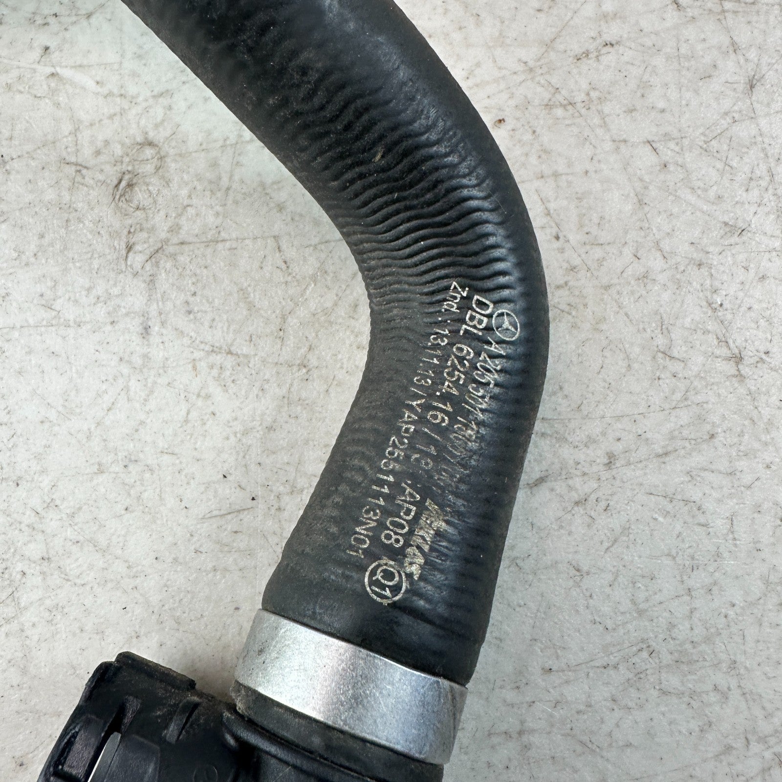 2015-2021 MERCEDES W205 C300 ENGINE RADIATOR COOLANT LOWER HOSE PIPE A2055011800