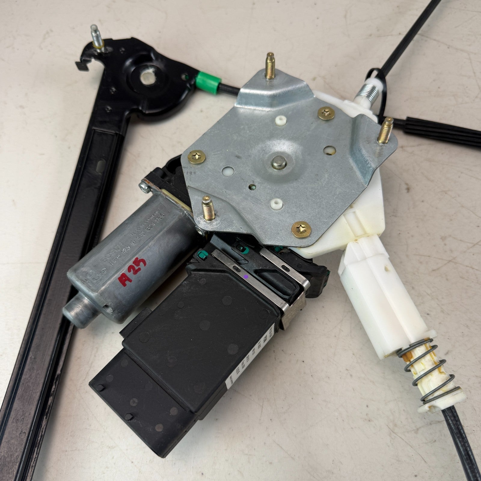 2005-2013 CHEVROLET CORVETTE C6 FRONT RIGHT POWER WINDOW REGULATOR W/ MOTOR OEM