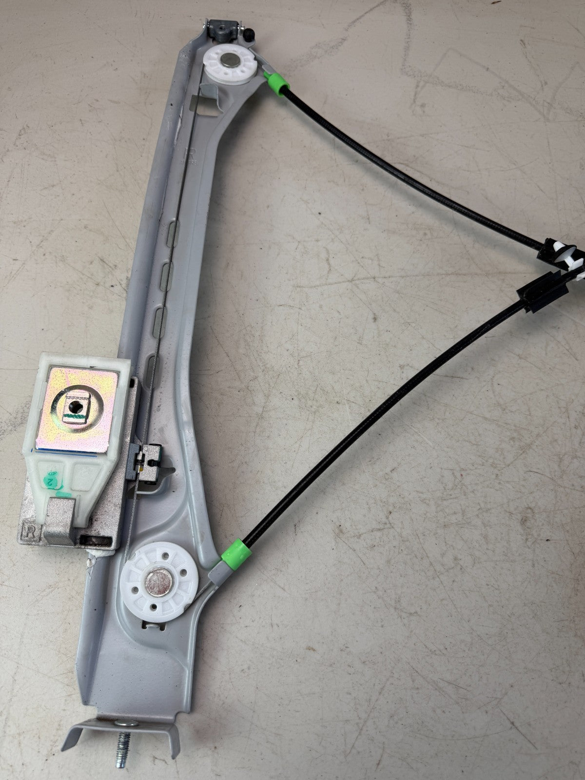 2016-2024 CHEVROLET CAMARO RIGHT PASSENGER SIDE DOOR WINDOW REGULATOR 84334537
