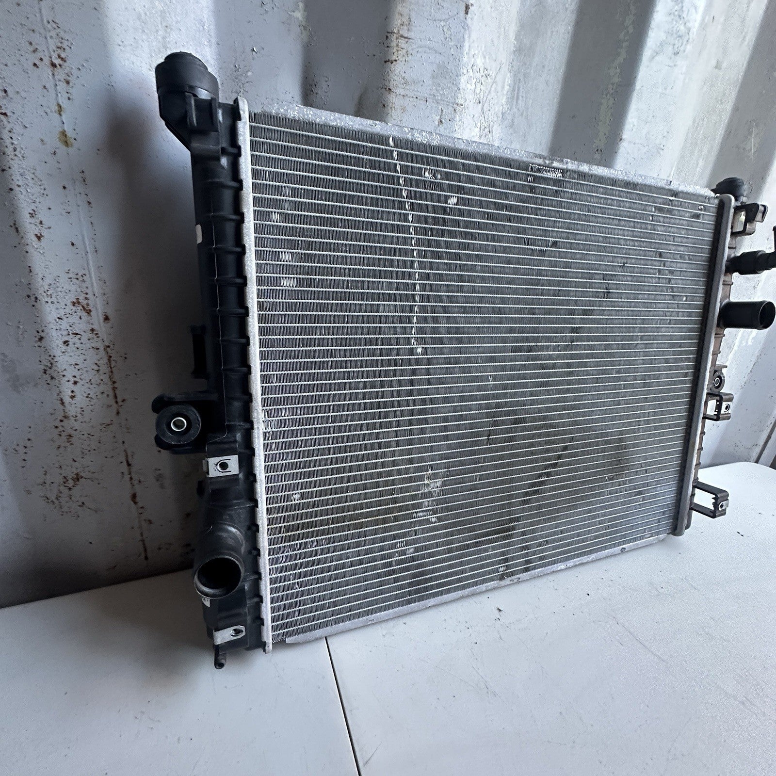 14-19 Chevrolet Corvette C7 Z06 Grand Sport engine Cooling Radiator OEM USED