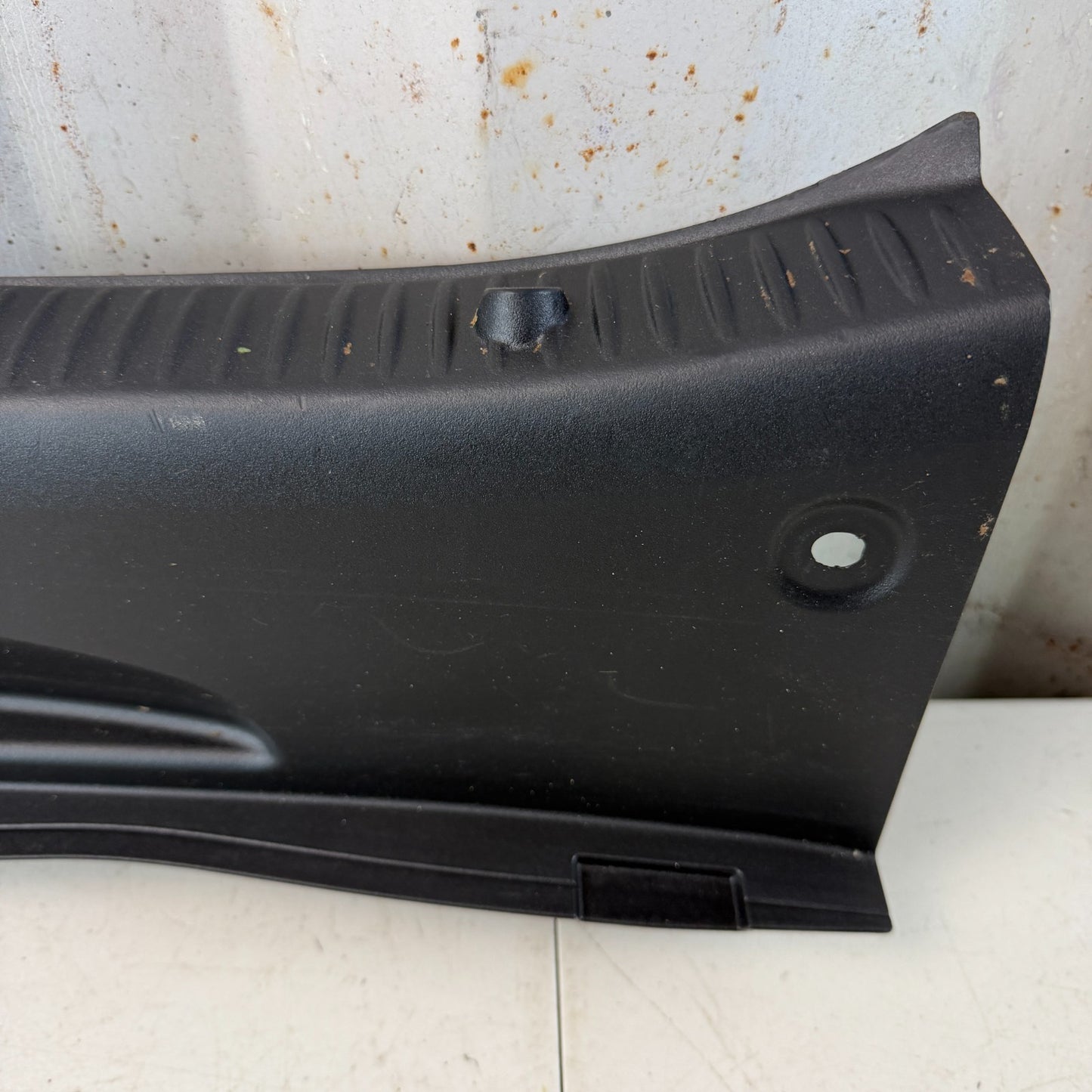 2015-2021 MERCEDES-BENZ W205 C300 REAR TRUNK LID SILL SCUFF PLATE TRIM COVER OEM