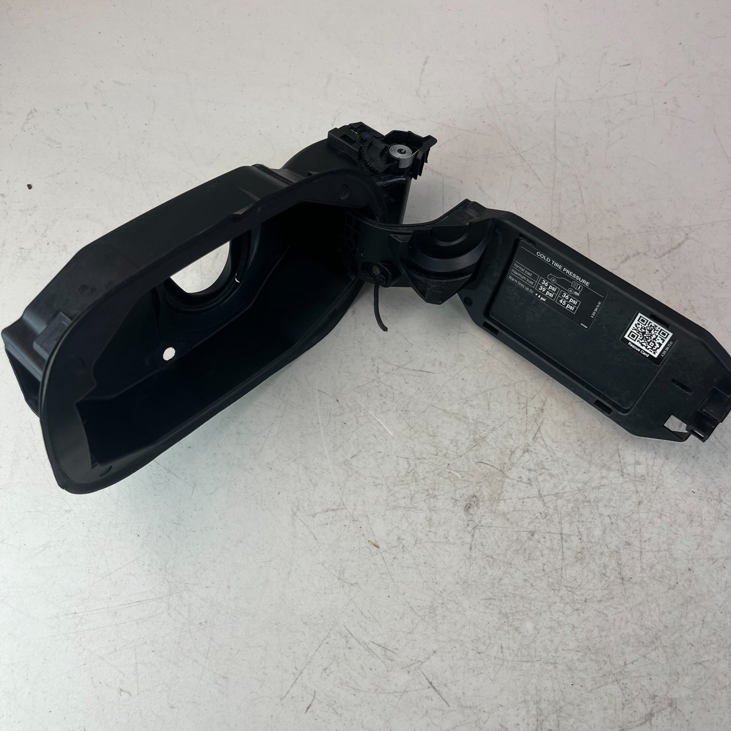 2015-2021 MERCEDES W205 C300 FUEL TANK FILLER DOOR POCKET ADAPTER A2056305403