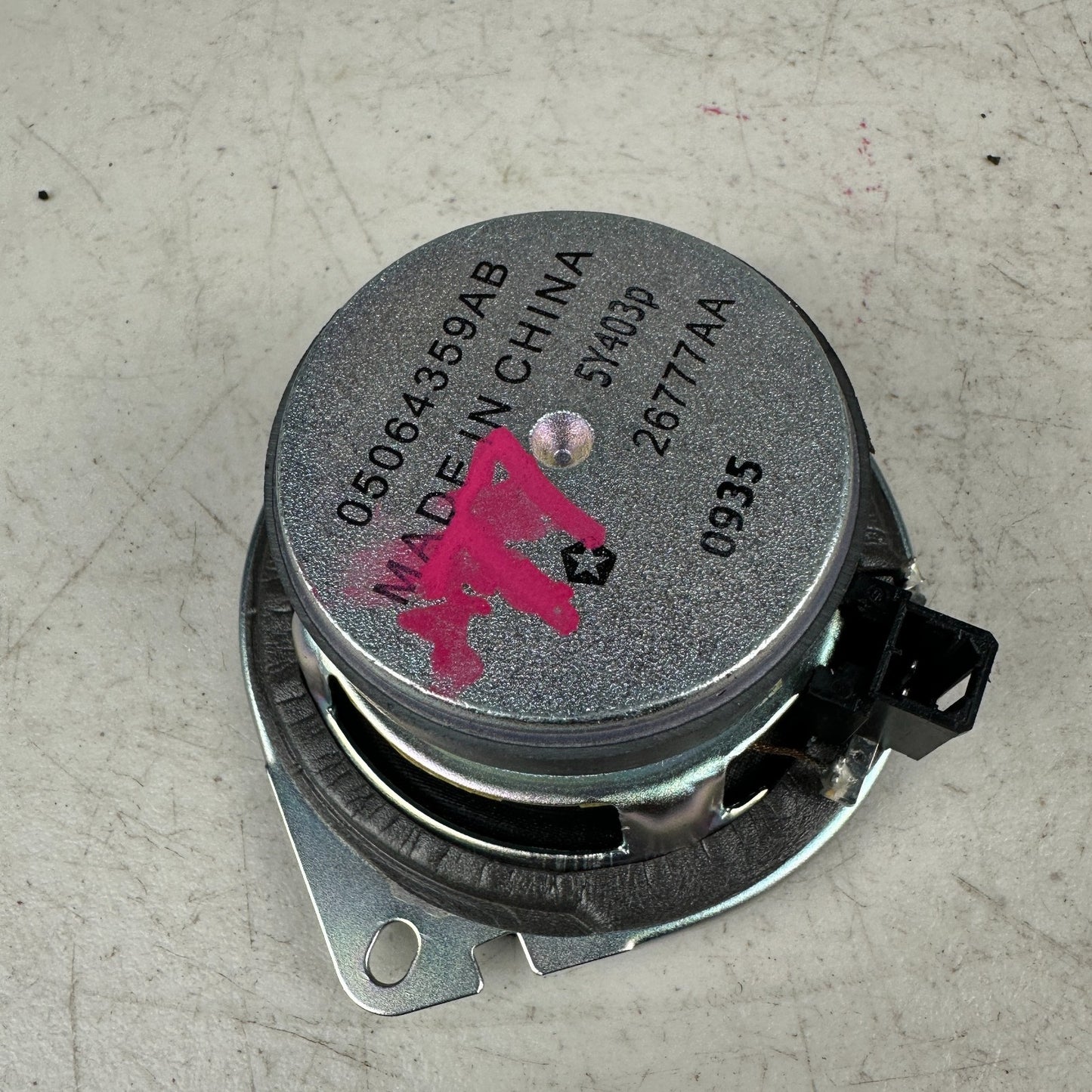 2015-2023 DODGE CHALLENGER FRONT DASHBOARD AUDIO SOUND SPEAKER 05064359AB OEM
