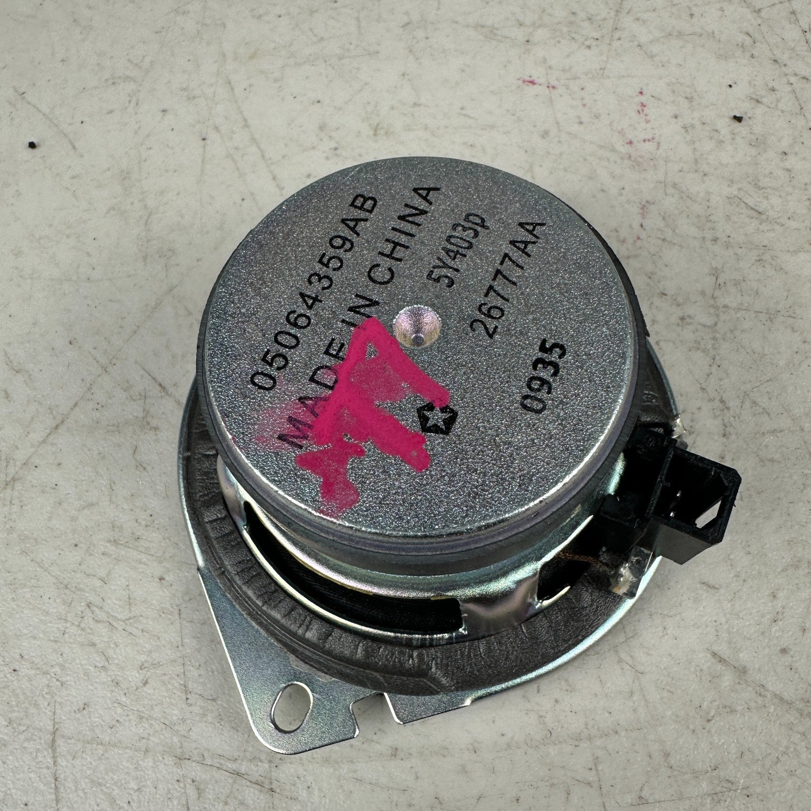 2015-2023 DODGE CHALLENGER FRONT DASHBOARD AUDIO SOUND SPEAKER 05064359AB OEM