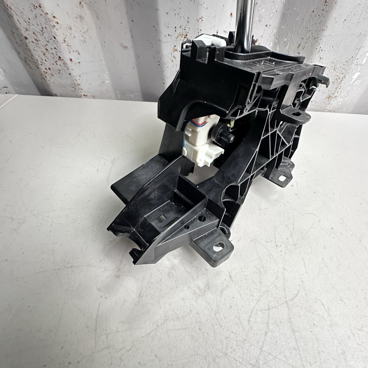 2020-2022 TOYOTA COROLLA FLOOR GEAR SHIFTER BLACK 2.0L AT FWD