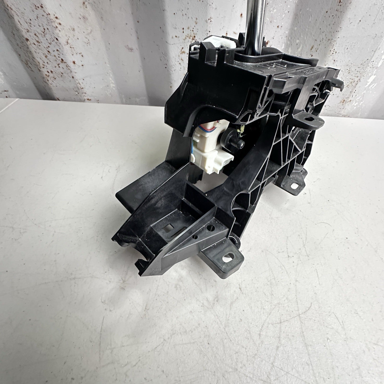 2020-2022 TOYOTA COROLLA FLOOR GEAR SHIFTER BLACK 2.0L AT FWD