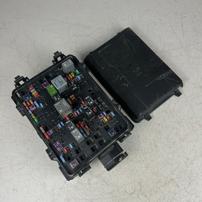 2014-2019 CHEVROLET CORVETTE C7 UNDER HOOD RELAY FUSE BOX ASSEMBLY 23189699 OEM