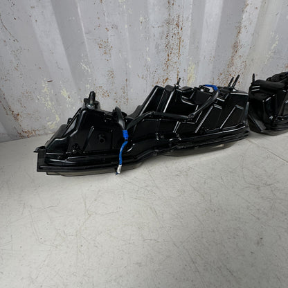 2019-2024 CHEVY CAMARO REAR LEFT & RIGHT SIDE LED TAIL LIGHT LAMP PAIR SET OEM