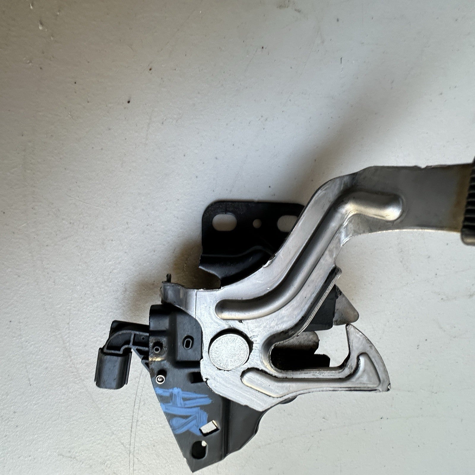 2013-17 Honda Accord Hood Latch Used OEM
