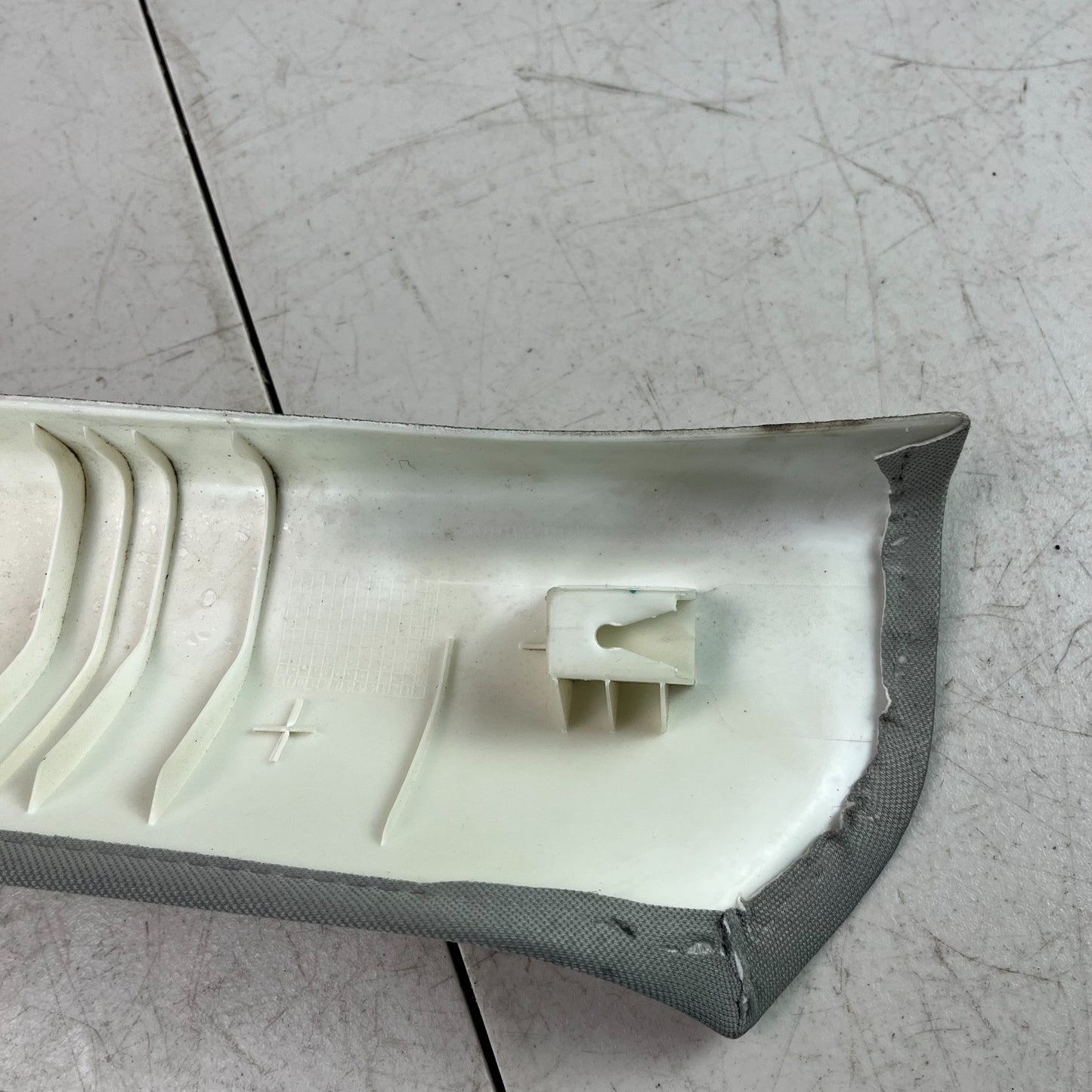 2009-2014 CADILLAC CTS-V FRONT RIGHT PASSENGER A-PILLAR TRIM COVER 25937986 OEM