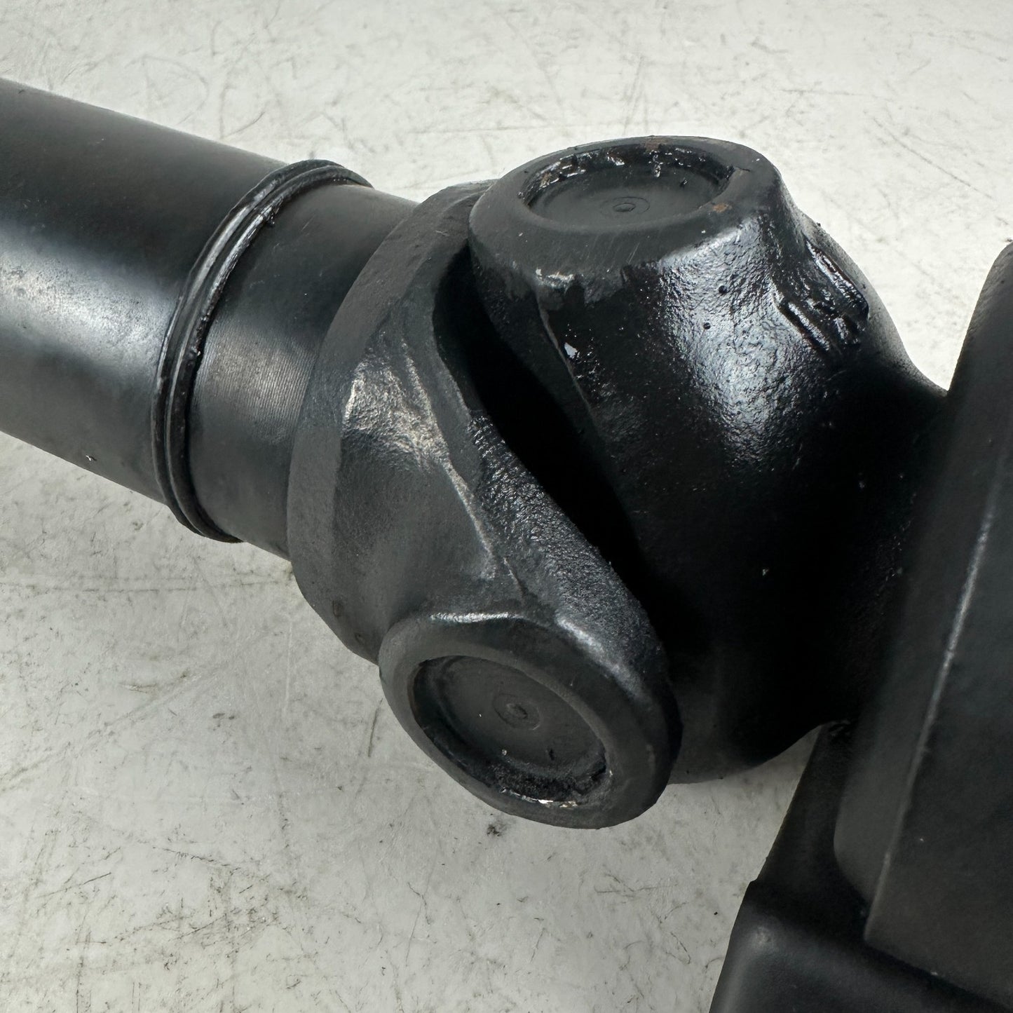2016-2024 CHEVROLET CAMARO REAR PROPELLER DRIVE SHAFT DRIVESHAFT 84306999 OEM