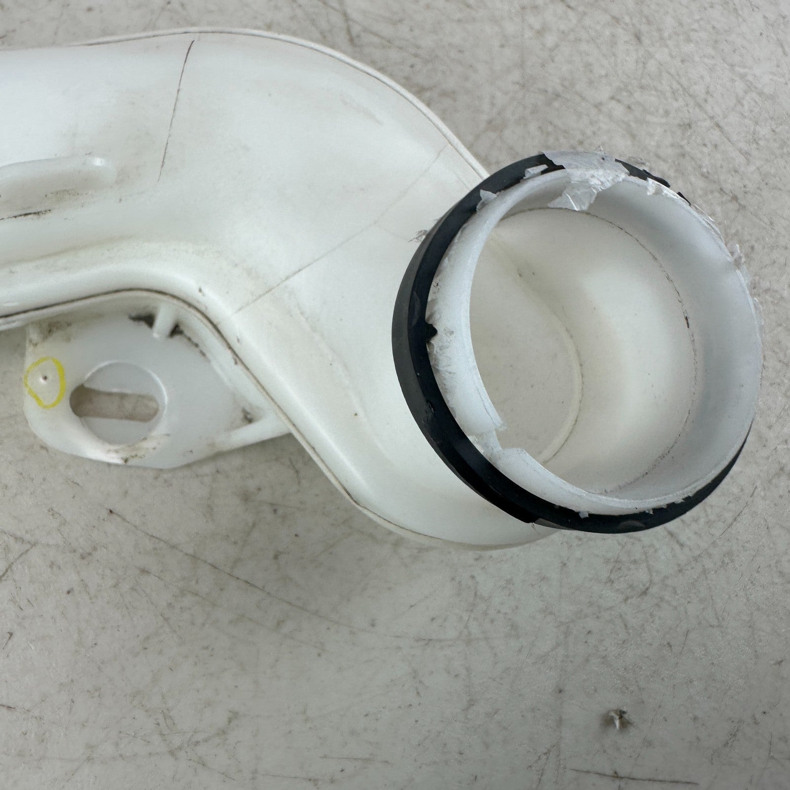 2016–2024 CHEVROLET CAMARO WINDSHIELD WASHER FLUID FILLER NECK TUBE OEM 23133253