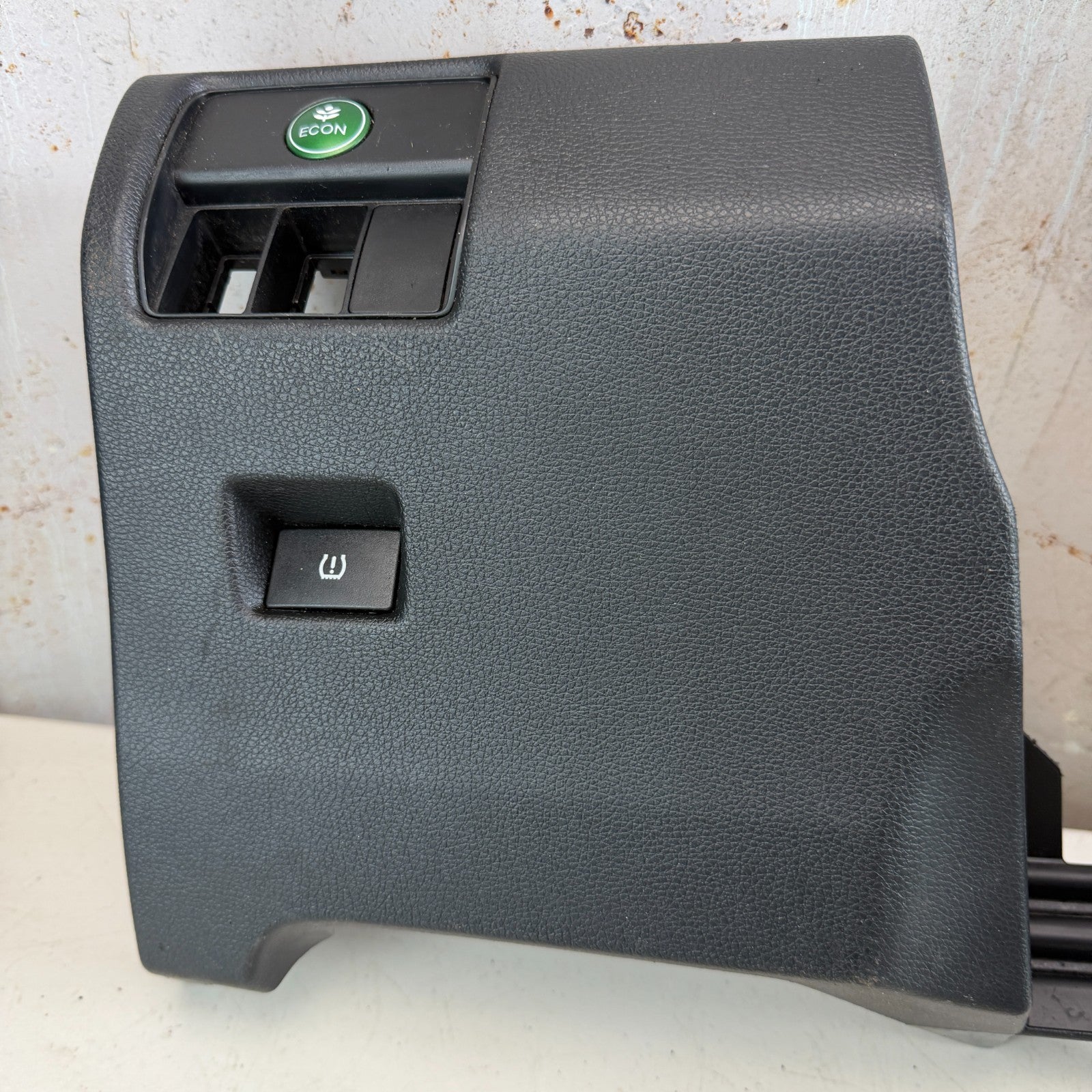 2013-2017 HONDA ACCORD LEFT DRIVER DASH LOWER KNEE COVER TRIM 77301-T2F-A0 OEM