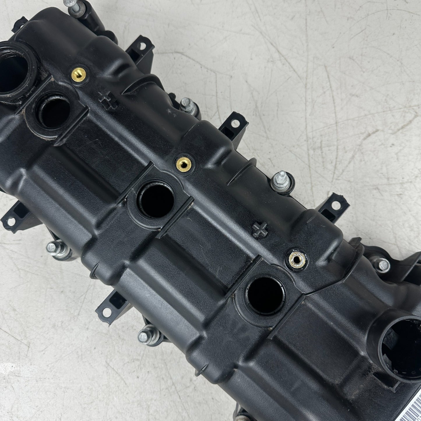 2012-2023 DODGE CHARGER 3.6L V6 LEFT SIDE ENGINE CYLINDER HEAD VALVE COVER OEM