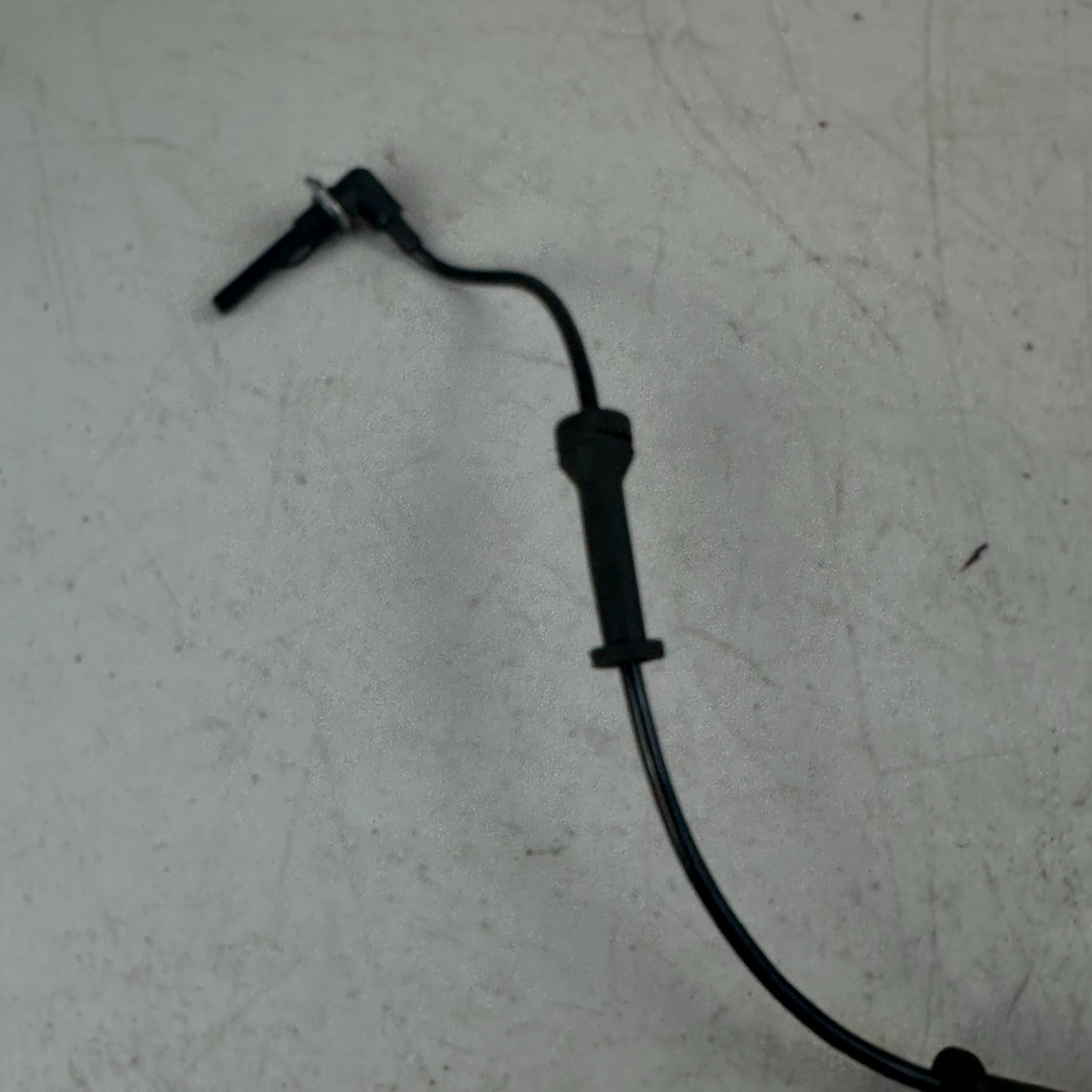 2014-2019 CHEVROLET CORVETTE C7 FRONT RIGHT SIDE ABS WHEEL SPEED SENSOR OEM