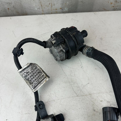 2017-2020 MASERATI LEVANTE ENGINE COOLANT AUXILIARY WATER PUMP W/ WIRE HARNESS