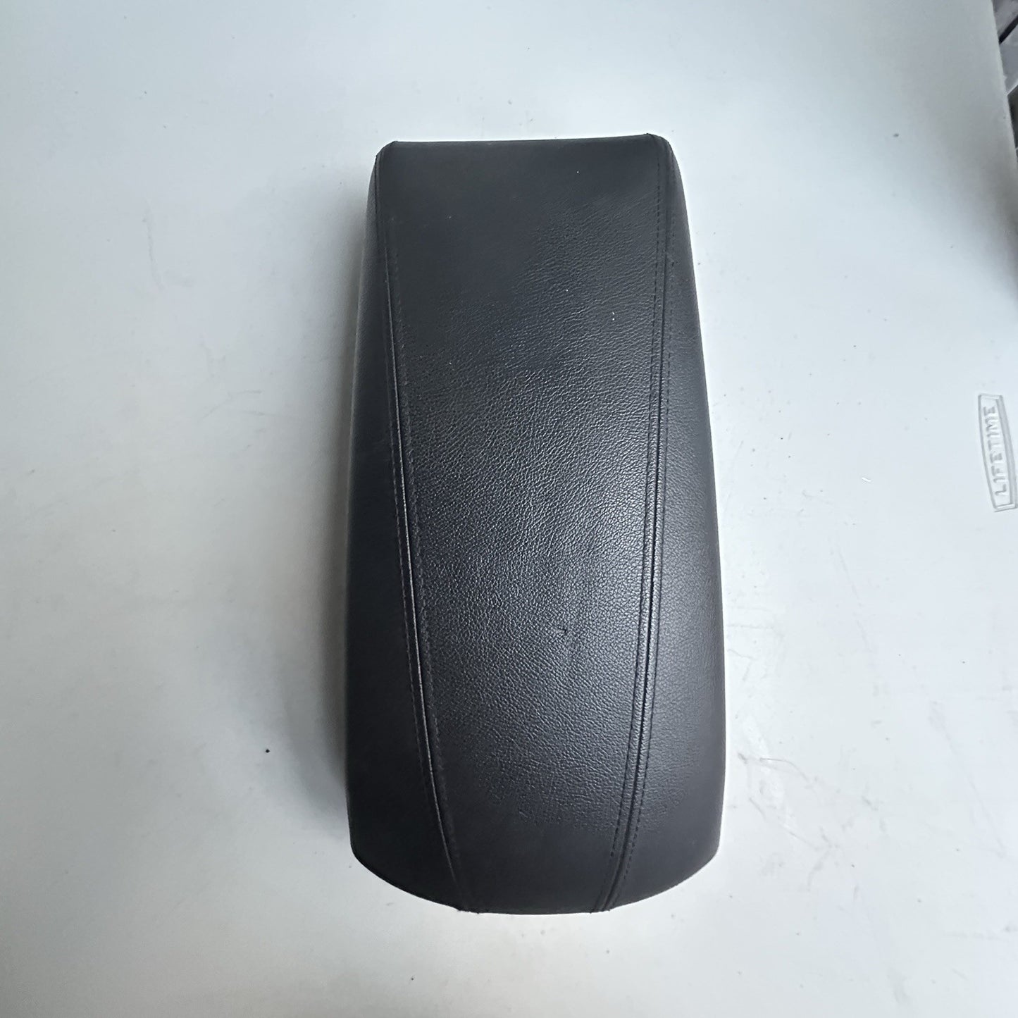 2011-2014 Hyundai Sonata Center Console Armrest Black Leather OEM CLEAN
