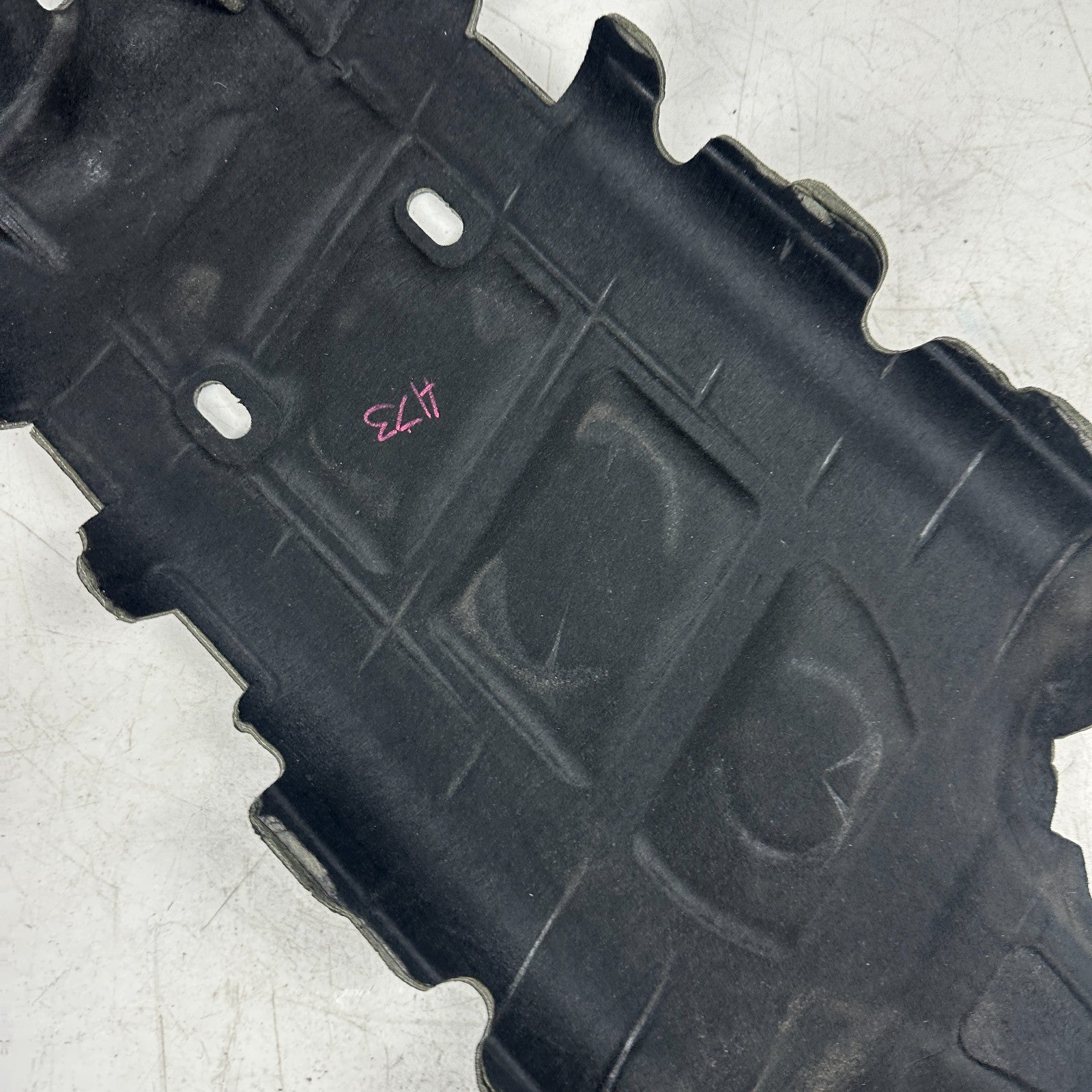 16-24 CHEVROLET CAMARO INTAKE MANIFOLD COVER INSULATOR BLACK 12646904 OEM