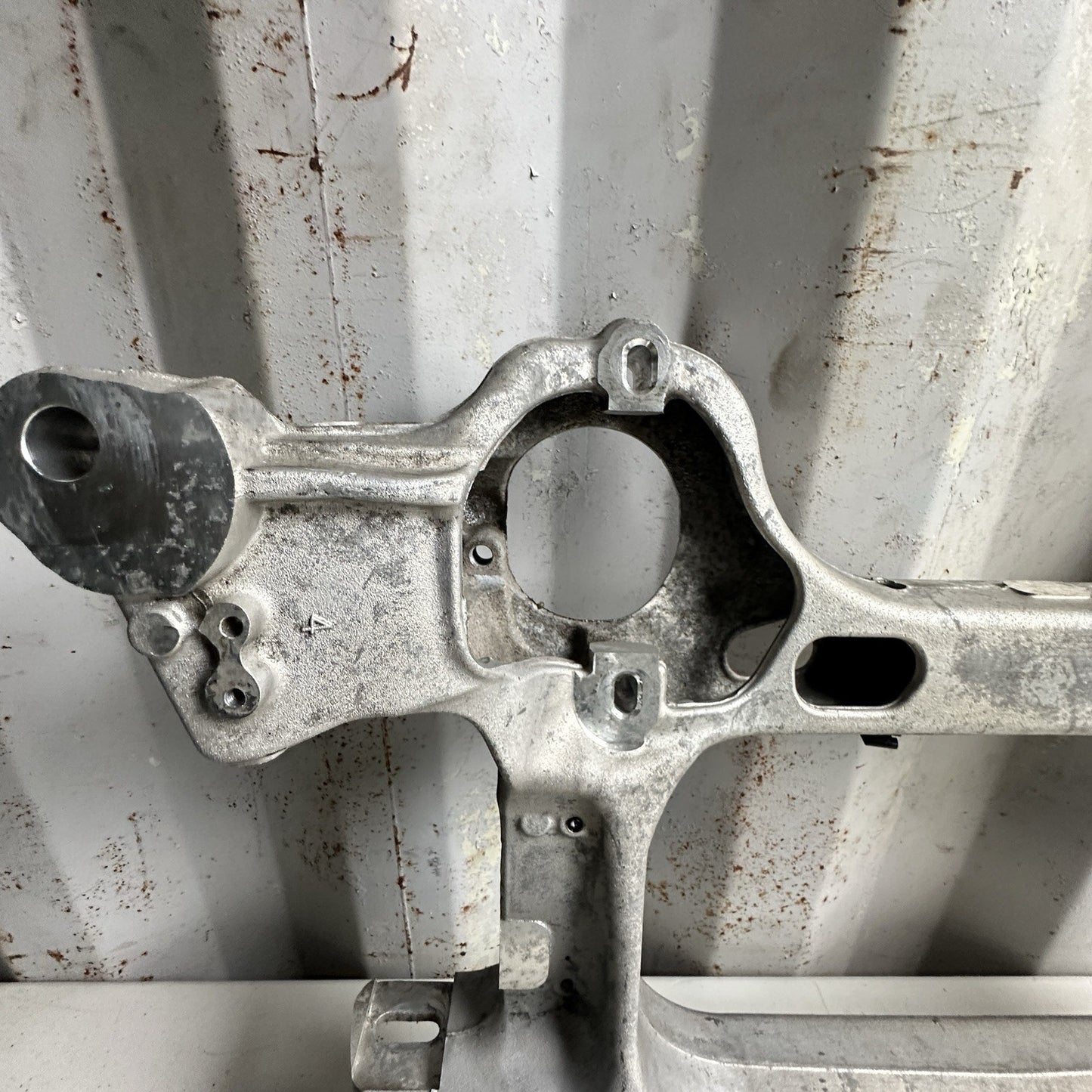 14-19 CHEVROLET CORVETTE C7 REAR SUBFRAME SUSPENSION CRADLE 23217711 OEM