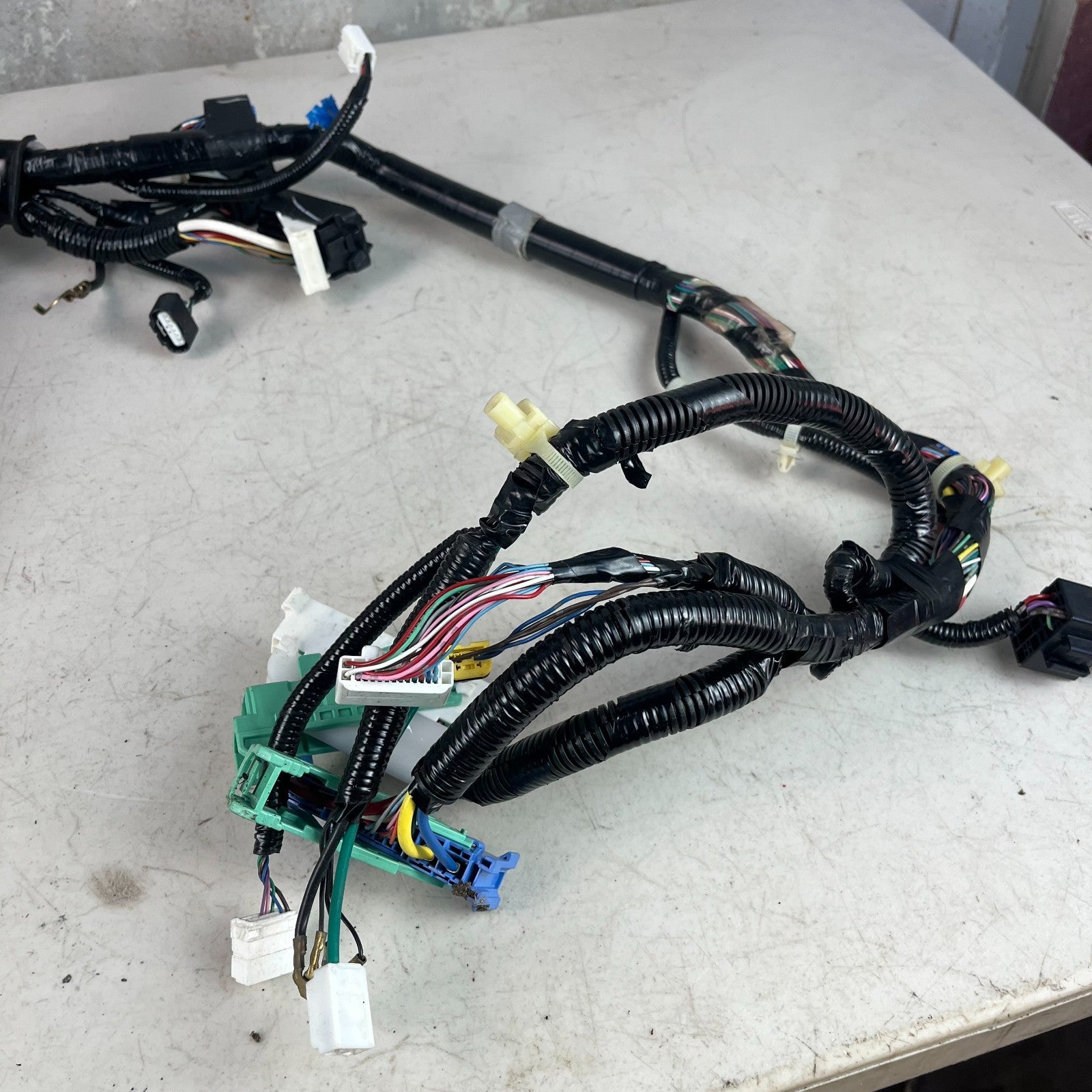 2016 HONDA ACCORD ENGINE ROOM FUSE BOX WIRE WIRING HARNESS 3220A-T2F-A441 OEM