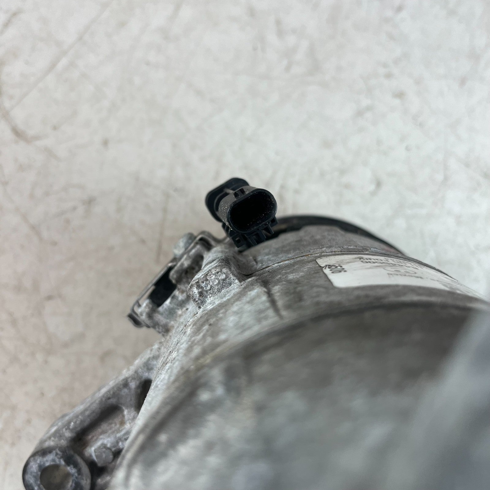 2014-2019 CHEVROLET CORVETTE AIR CONDITIONING AC A/C COMPRESSOR 84445506 OEM