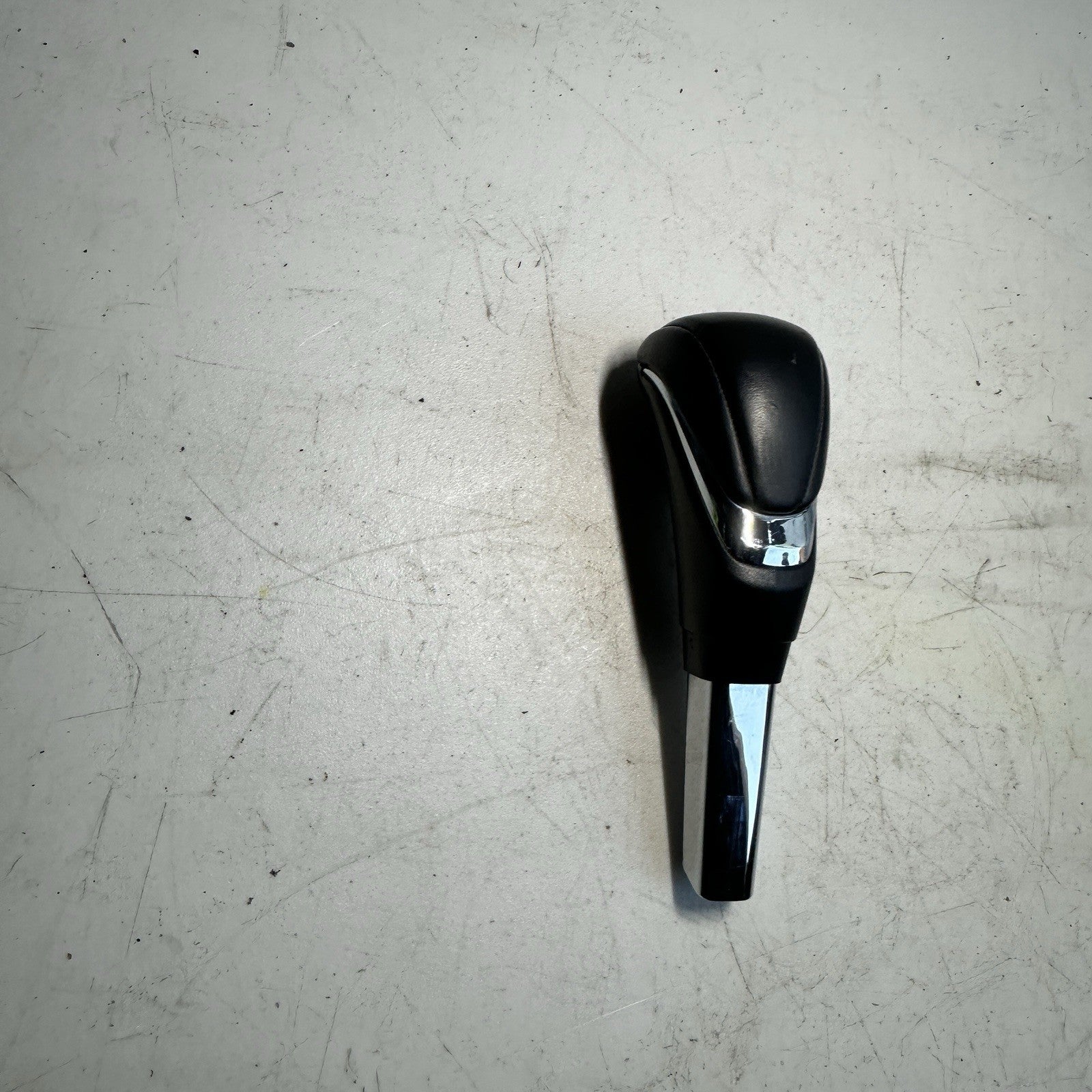 2013-2017 Honda Accord Gear Shift Selector Knob AUTOMATIC OEM USED LEATHER AT