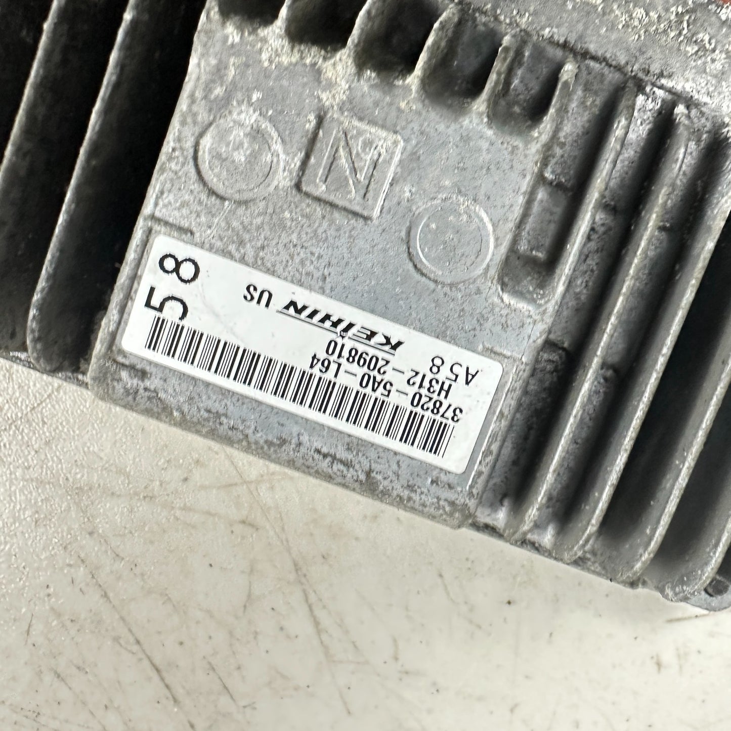 2016-2017 HONDA ACCORD ECM ECU ENGINE COMPUTER CONTROL MODULE 37820-5A0-L64 OEM