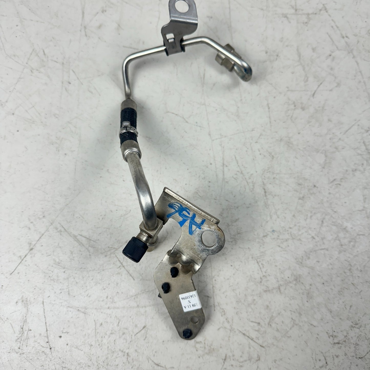 2014-2017 CHEVROLET IMPALA FUEL PUMP SUPPLY LINE PIPE 12633596 OEM