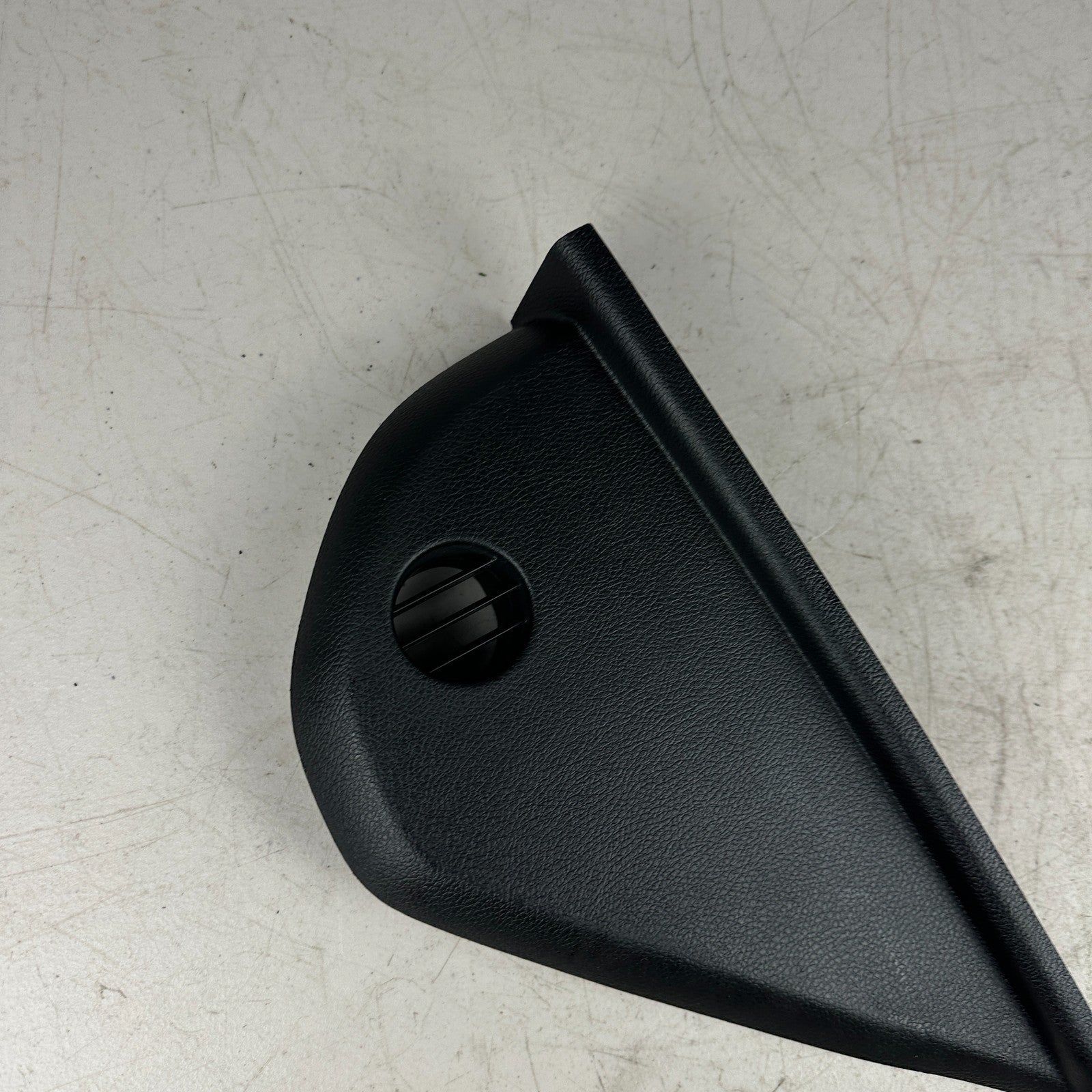 2015-2023 DODGE CHALLENGER RIGHT PASSENGER SIDE DASHBOARD END COVER CAP TRIM OEM