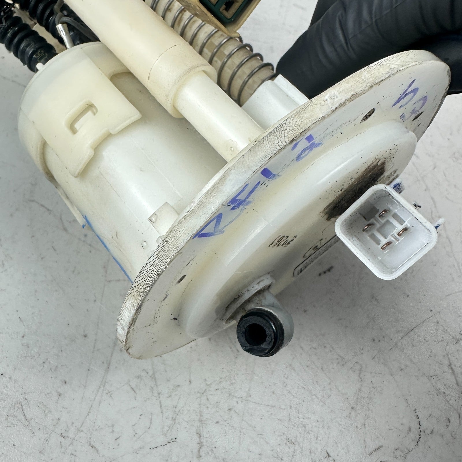 05-13 CHEVROLET CORVETTE CADILLAC XLR LEFT FUEL PUMP MODULE ASSEMBLY TANK OEM