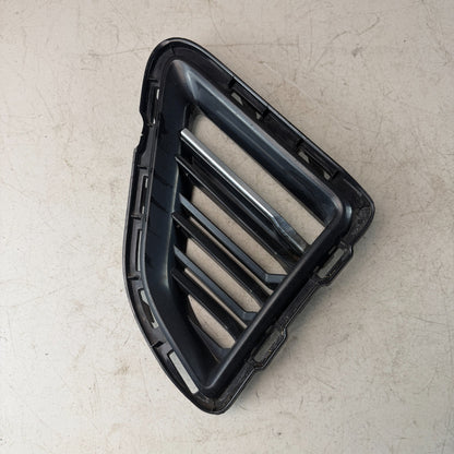 2016-2018 CHEVY CAMARO FRONT LEFT SIDE BUMPER FOG LIGHT BEZEL COVER 23158571 OEM