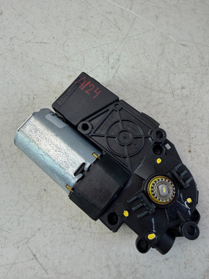 2016-2024 CHEVROLET CAMARO ZL1 SUN ROOF MOON ROOF SLIDING MOTOR 30021011F00 OEM