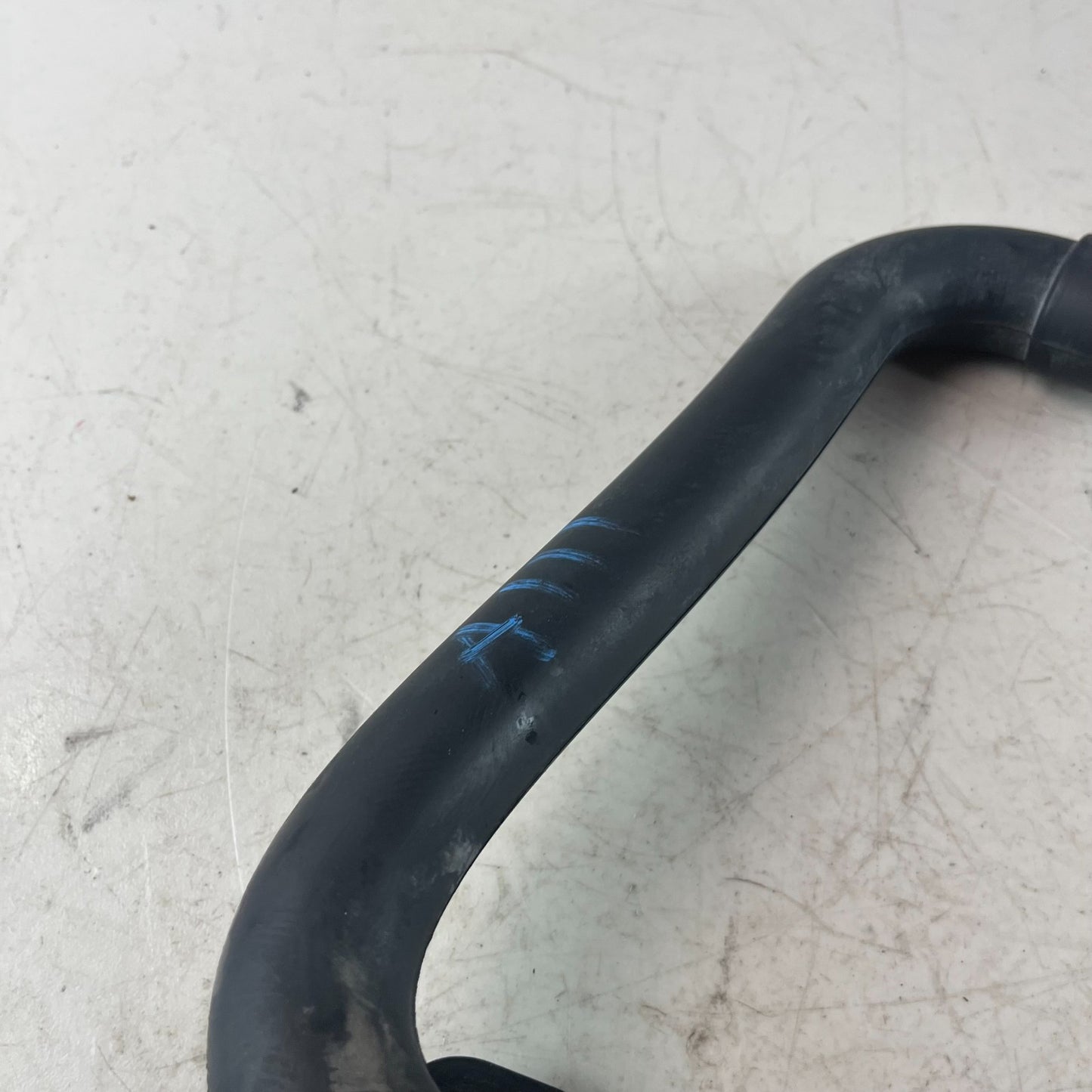 2016-2024 CHEVY CAMARO AIR CLEANER BOX INTAKE RESONATOR PIPE TUBE 23340377 OEM