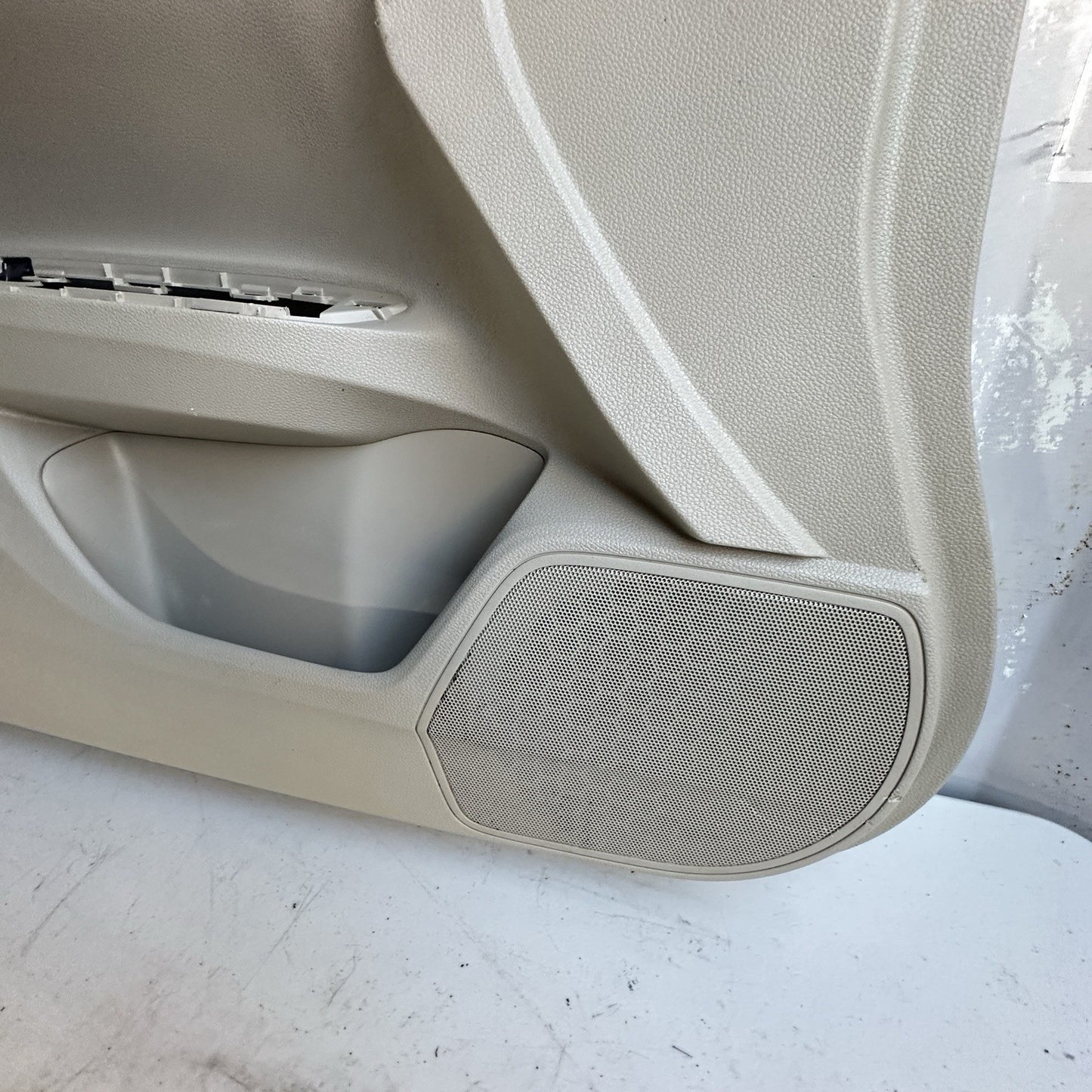 2013-17 HONDA ACCORD EXL Sedan DRIVER/LEFT FRONT DOOR PANEL Tan Leather OEM