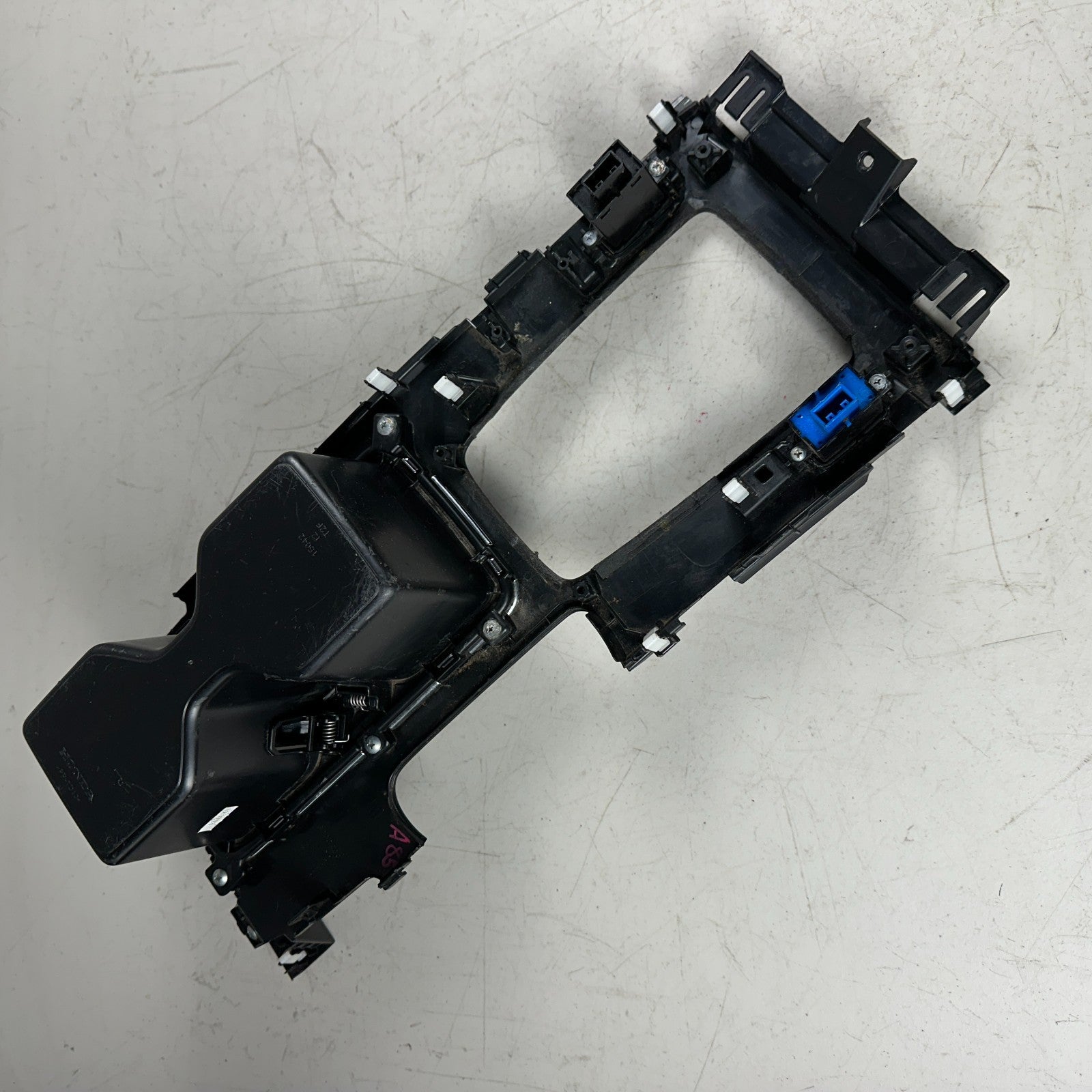 13-17 HONDA ACCORD CENTER CONSOLE FLOOR SHIFTER PANEL W/ CUP HOLDER OEM GLOSS BK