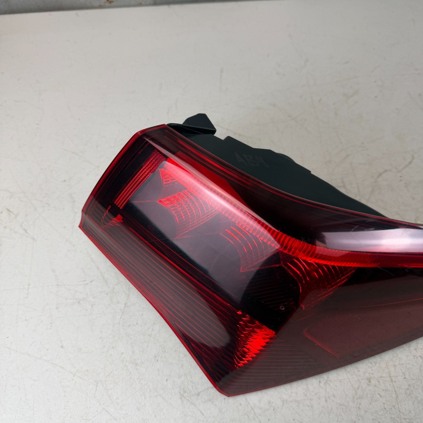 2018-2020 ACURA TLX REAR RIGHT PASSENGER SIDE OUTER TAIL LIGHT TAILLIGHT LAMP