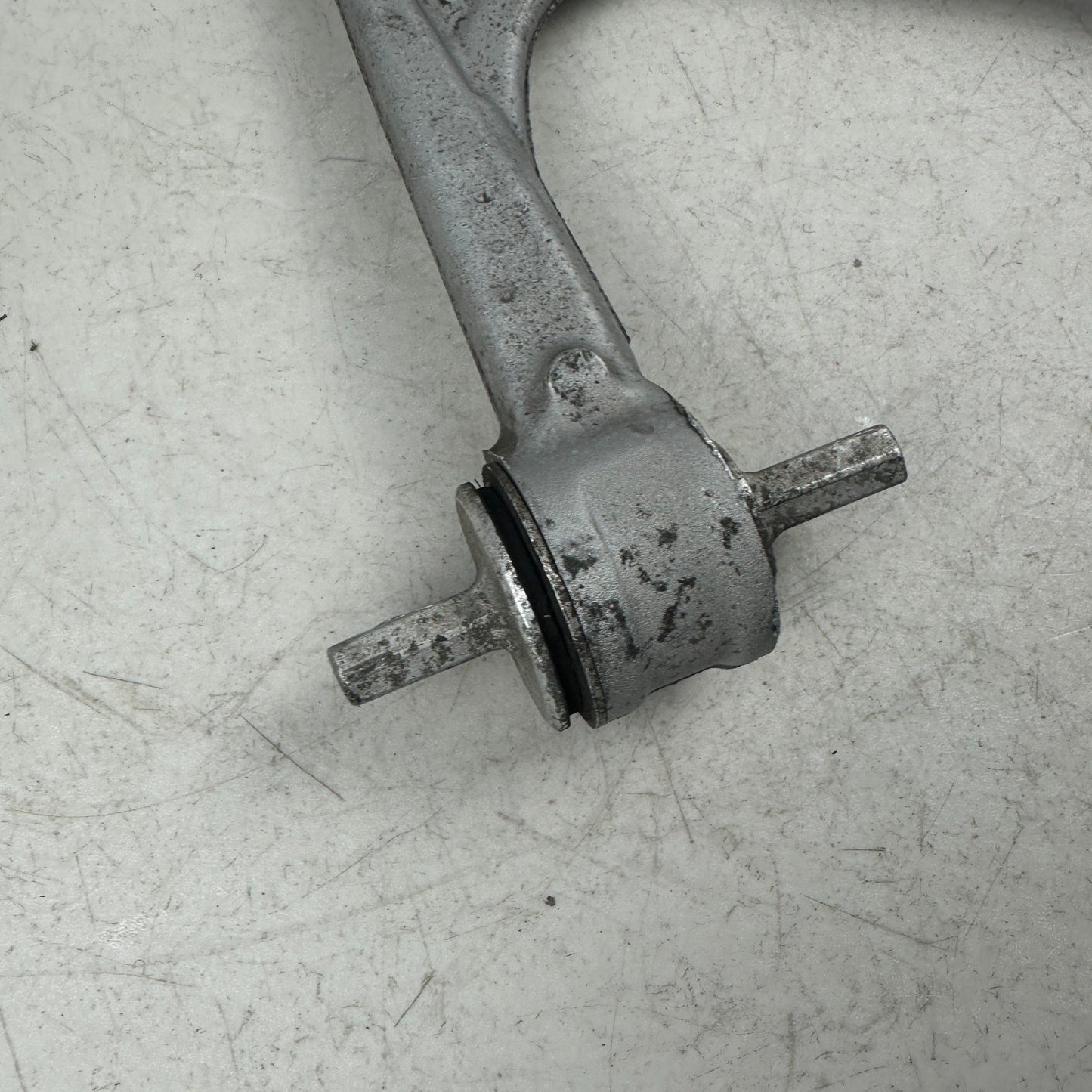 2014-2019 CHEVROLET CORVETTE C7 REAR RIGHT PASSENGER SIDE UPPER CONTROL ARM OEM
