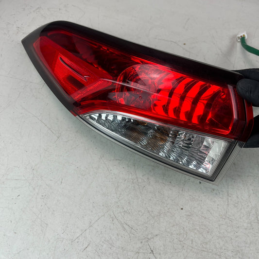 2020-2022 TOYOTA COROLLA REAR LEFT DRIVER OUTER TAIL LIGHT TAILLIGHT LAMP OEM