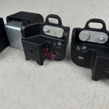 2014-2019 CHEVROLET CORVETTE C7 RIGHT & LEFT TOP ROOF STORAGE BRACKET BRACE OEM