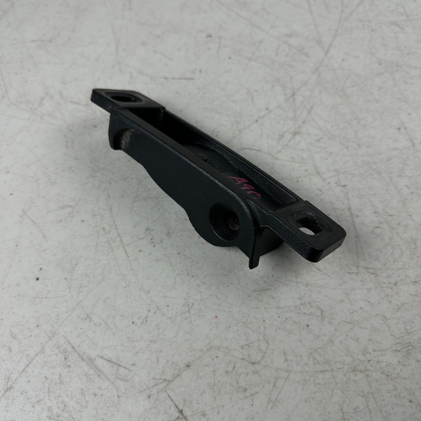 14-19 CHEVROLET CORVETTE RIGHT SIDE REMOVABLE HARD TOP ROOF PANEL STRIKER OEM