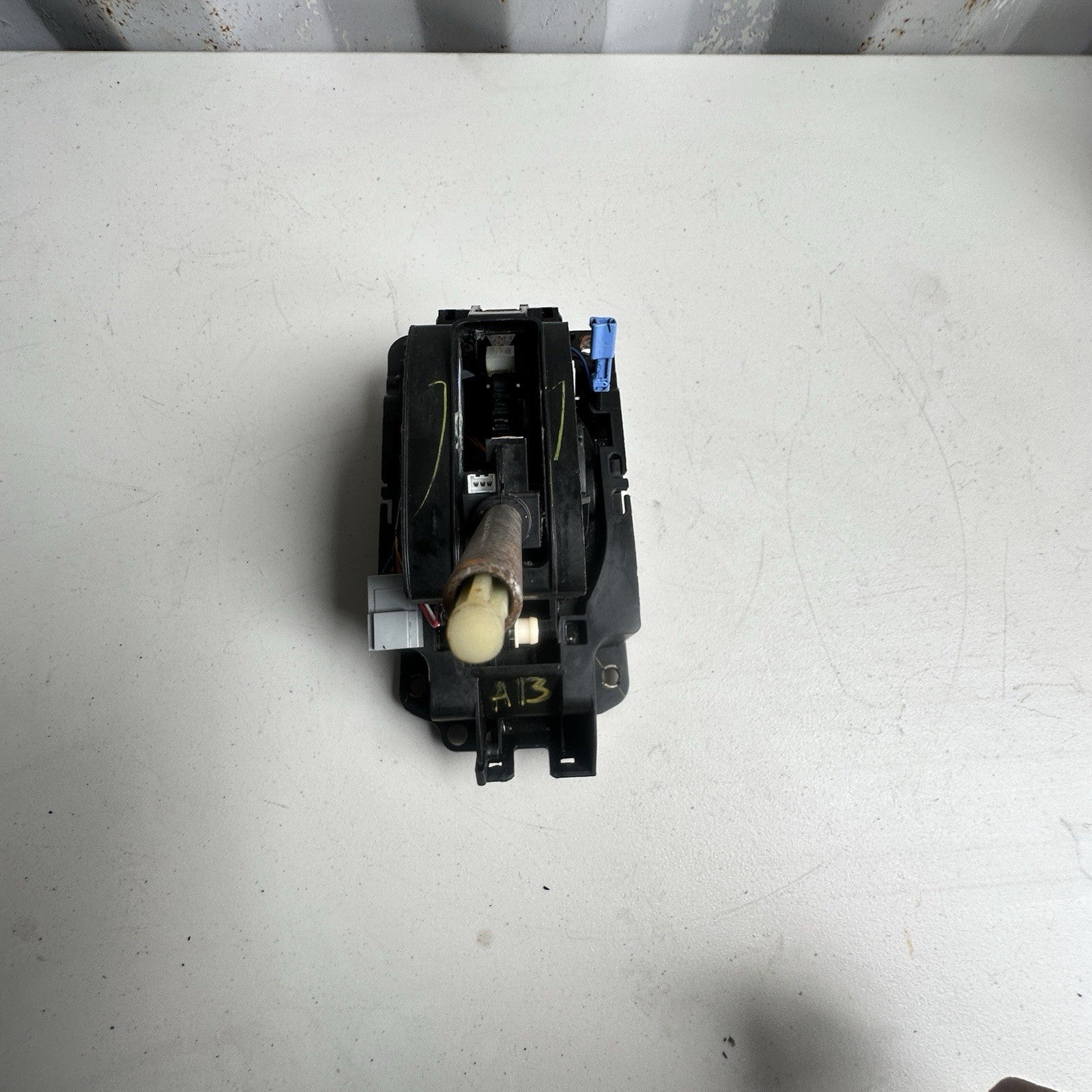 2013-2016 FORD FUSION TRANSMISSION SHIFTER SELECTOR LEVER OEM*