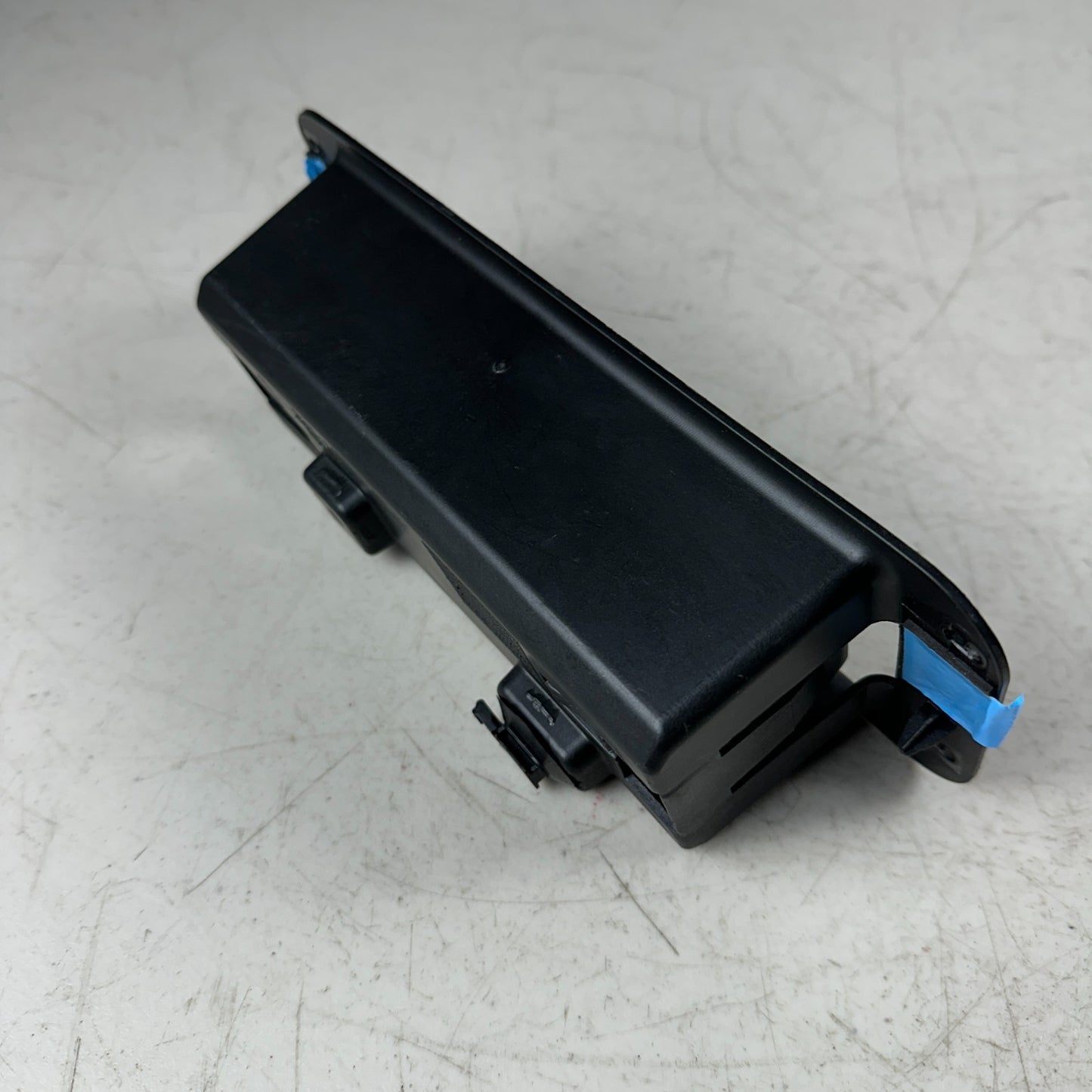2014-2019 CHEVROLET CORVETTE C7 HVAC TEMPERATURE CONTROL MODULE MOUNT PANEL OEM