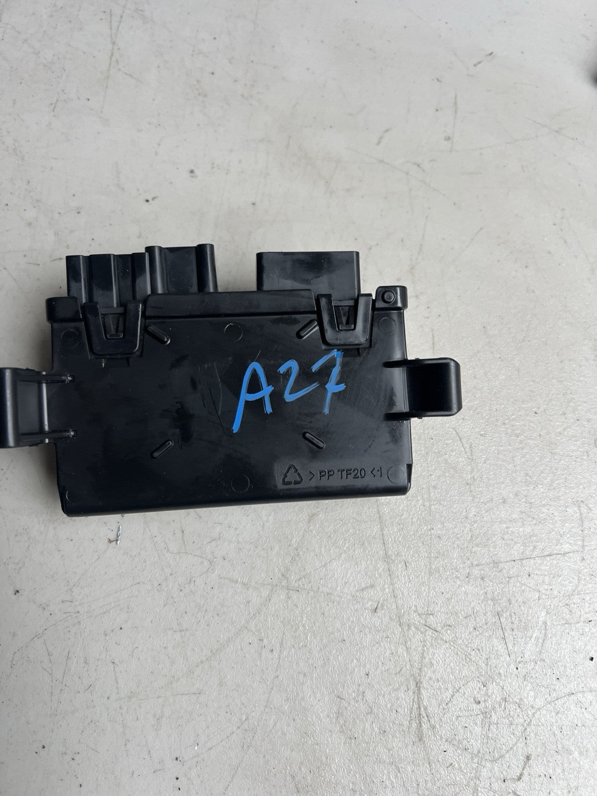 2014-2019 Chevy Corvette 6.2 Liftgate Control Unit Module 244795589