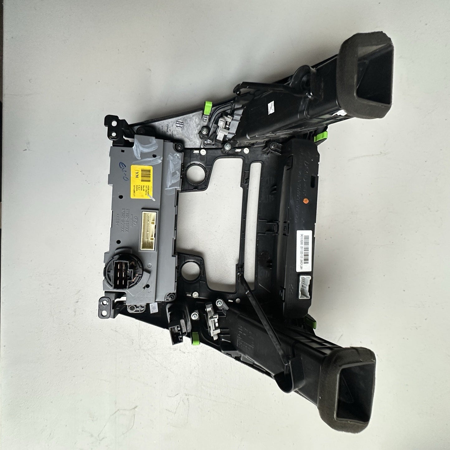 11-14 Hyundai Sonata Center Radio Bezel Climate Control Switch Ac Vents OEM