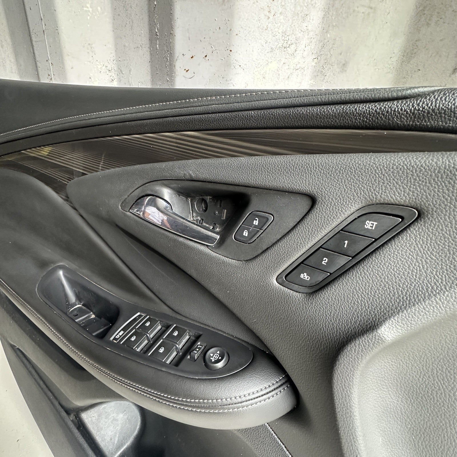 19-20 Buick Envision Interior Front Left Driver Door Trim Panel Black  OEM
