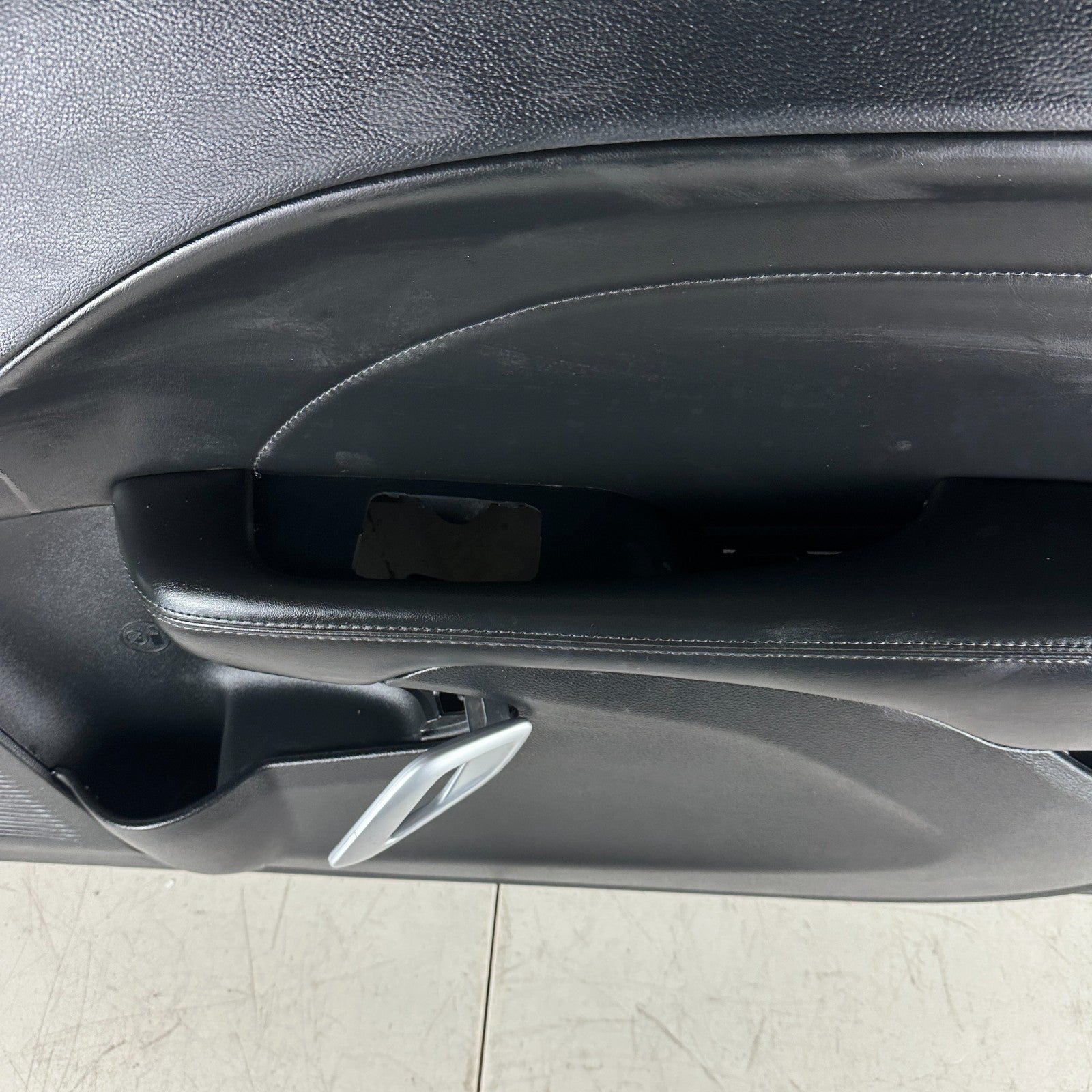 2015-2023 DODGE CHALLENGER FRONT RIGHT PASSENGER SIDE DOOR TRIM PANEL BLACK OEM